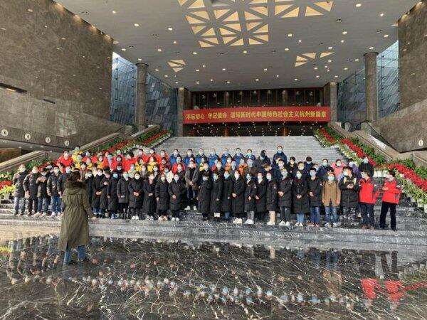 266名队员 杭州支援武汉医疗队伍集结出发