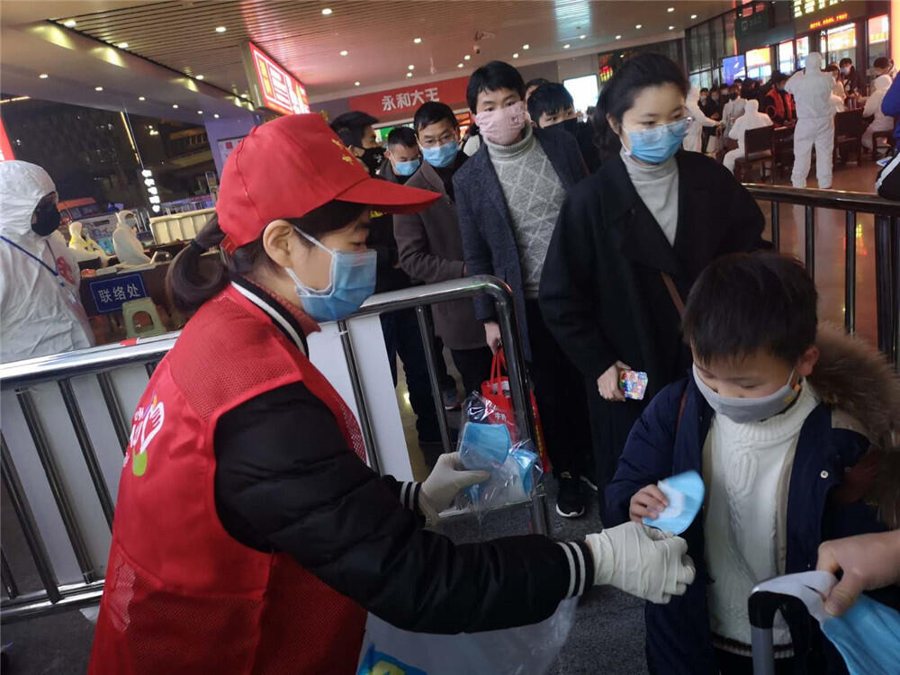 中信银行台州分行“战疫”志愿者服务在行动