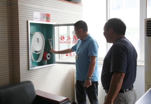 杭州市计生站迎接委属单位互查组进行安全生产检查