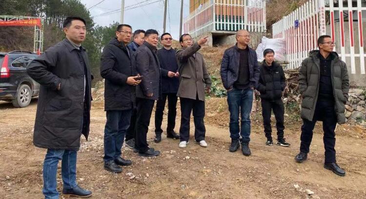 台州援藏农牧小组团赴浙江大央泱牧业考察交流